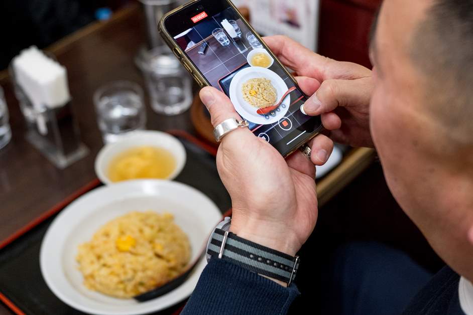 動画撮影から編集までスマホ一台で対応
