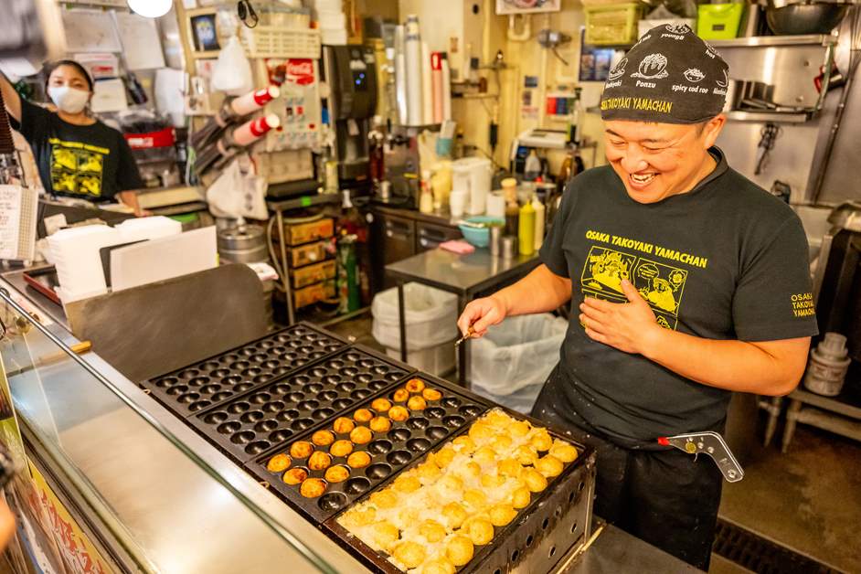 這家店的宣傳標語是「麵皮美味！烤工精湛！」