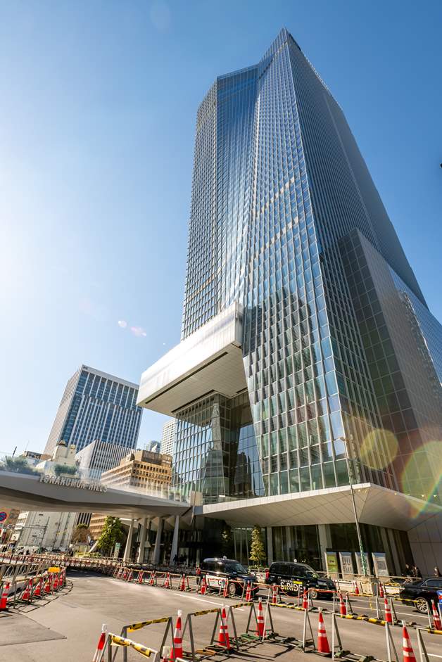 地上49階建てのステーションタワー