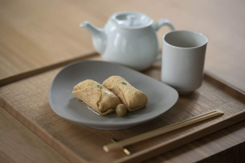 だしいなりとお茶のセット