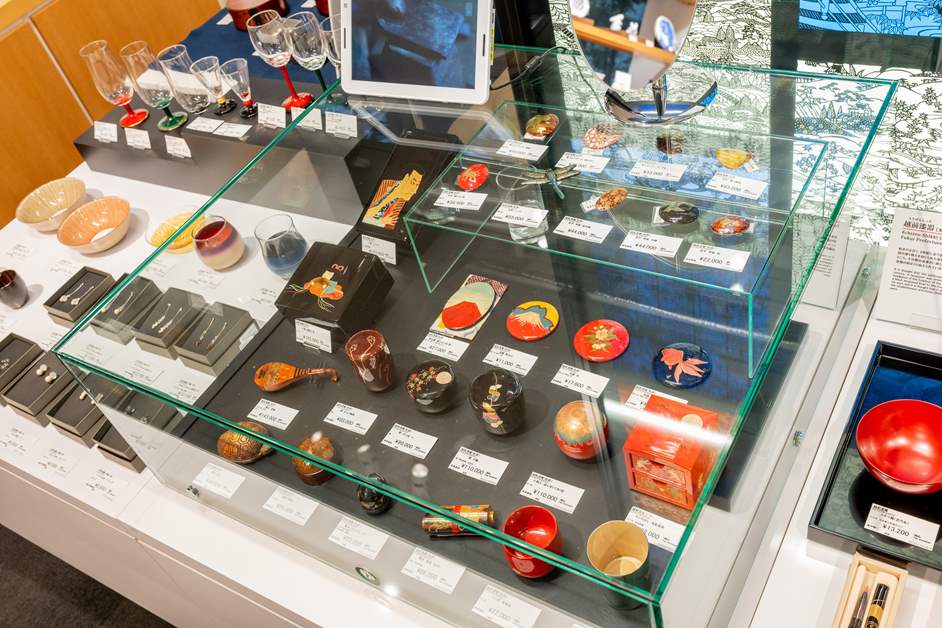 上品で雅な福井県鯖江市の越前漆器