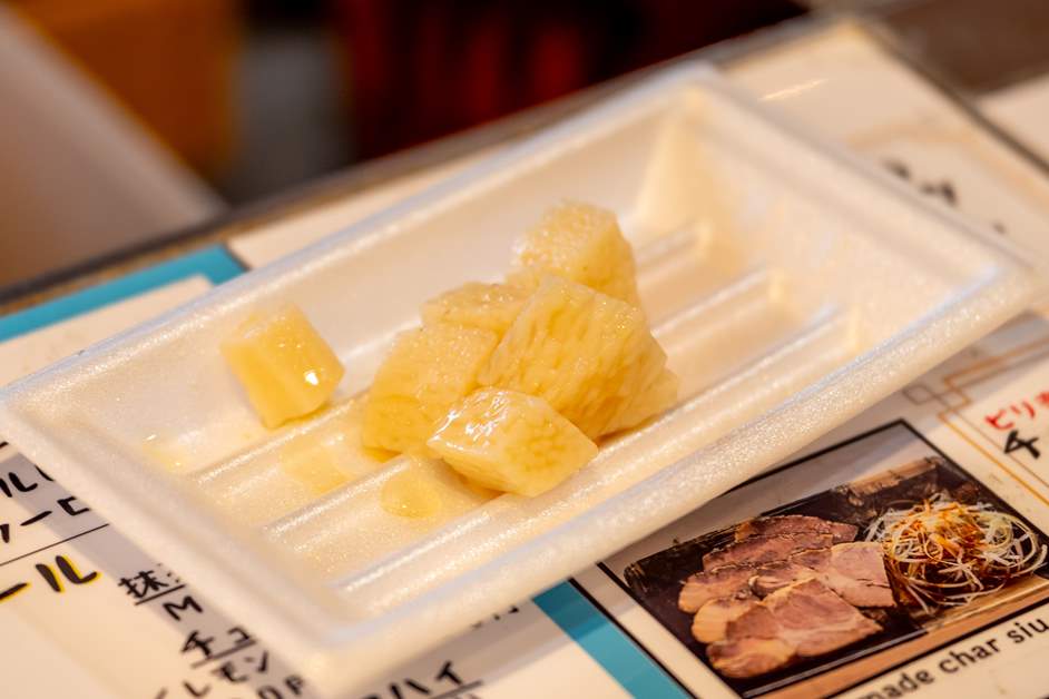 能品嚐到麵糊美味的「經典章魚燒（8顆裝 850日圓）」也頗受歡迎